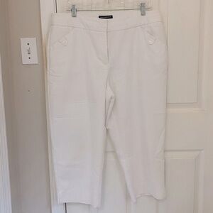 Counterparts White Capris Straight-Leg Cropped